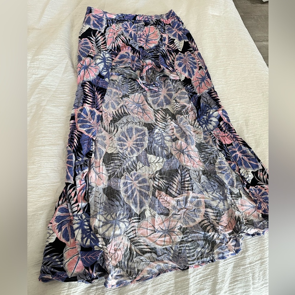 Fun purple floral skirt